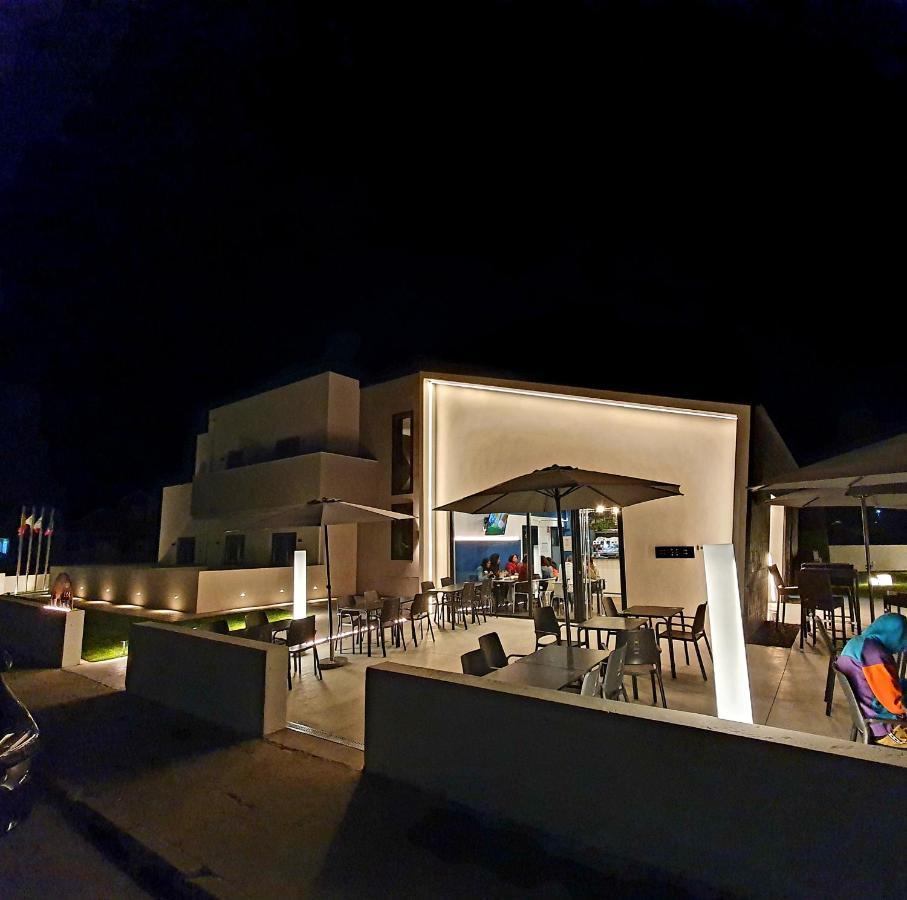 Solarena Bistrot Hotel Barreiros Bagian luar foto